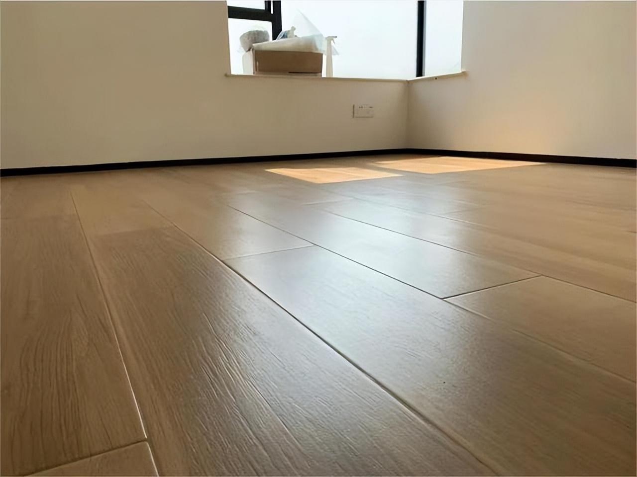木纹砖为什么用得越来越少了?看过这些缺点,你就不奇怪了